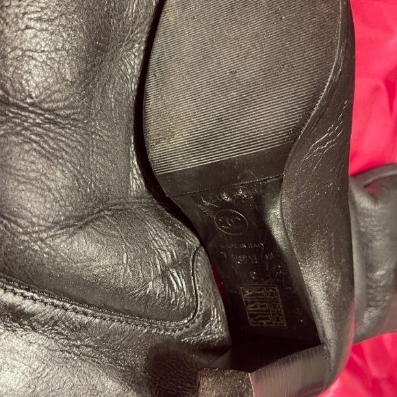 Chanel boots - Picture 9 of 12